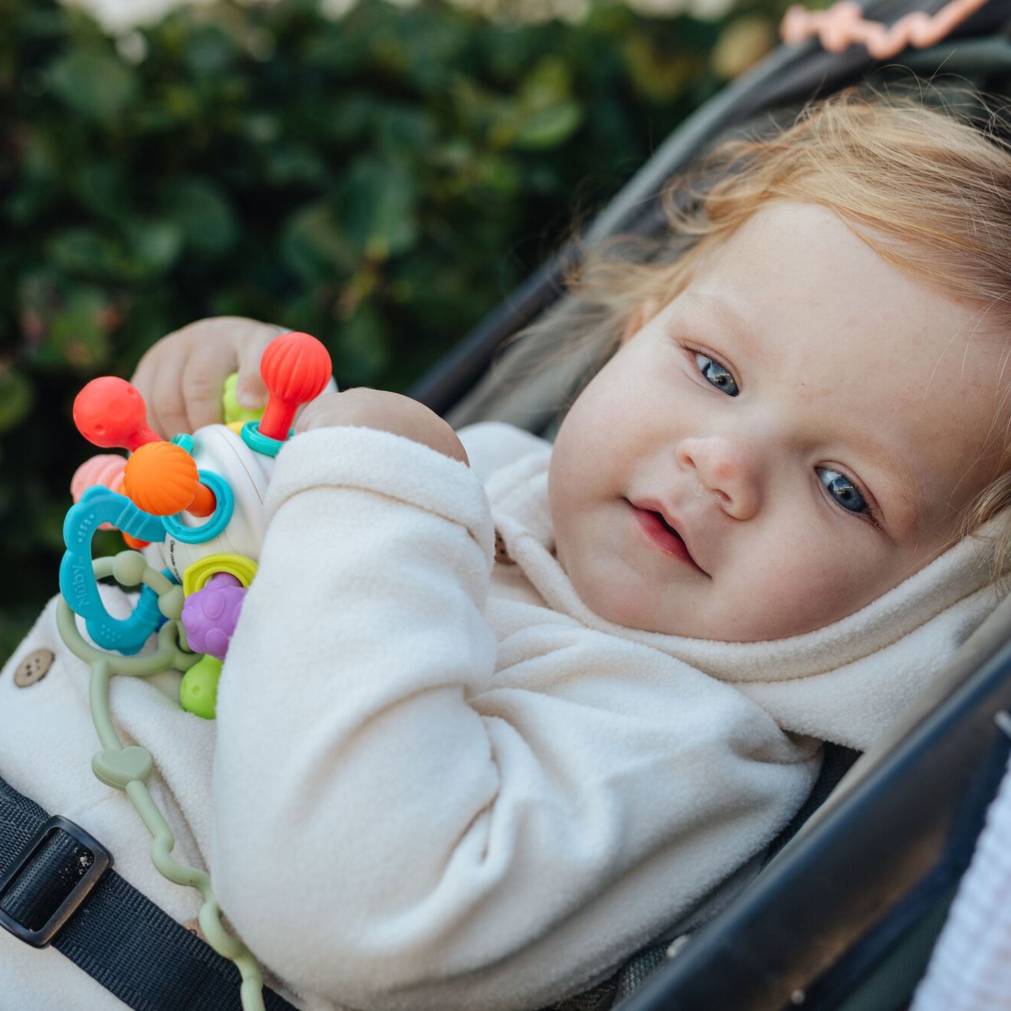 Twist Ball Teether